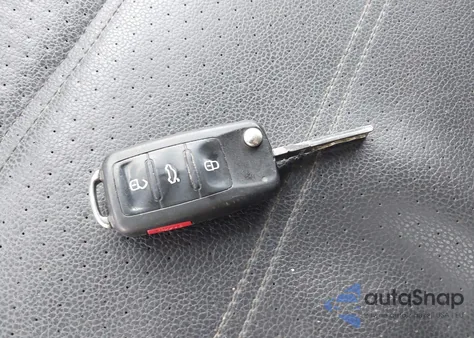 2013 Volkswagen Passat Se из США, поврежденный, VIN 1VWBN7A33DC080102